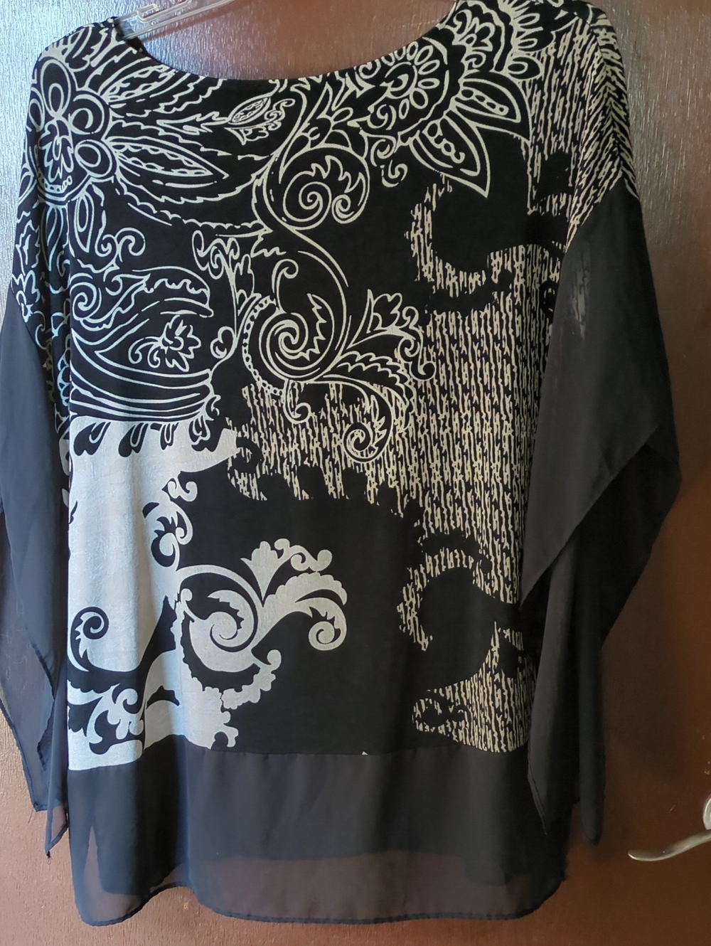 Chico's Ladies Black & White Floral Scroll Print Blouse - Picture 3 of 4